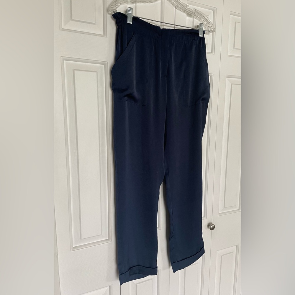 NWT BCBG MaxAzria Loose fit Satin pant